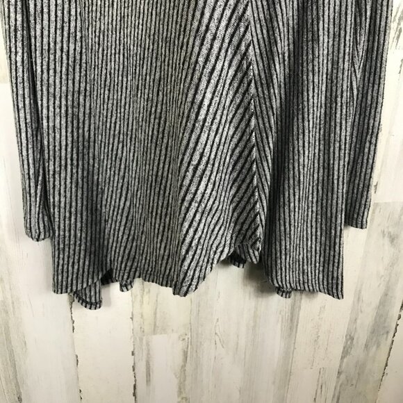 Le Lis waterfall cardigan stripe cozy open front jacket sweater gray black M - Picture 5 of 9